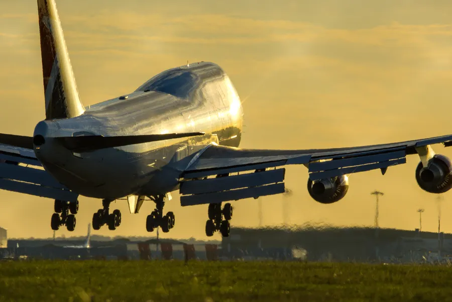 aviation 747SunsetTouchdown