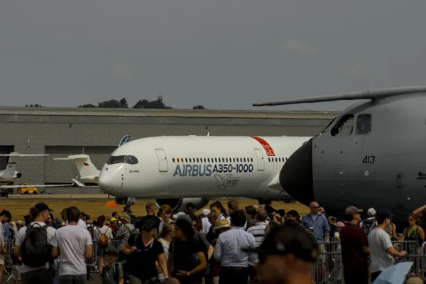 aviation LargeAirbuses