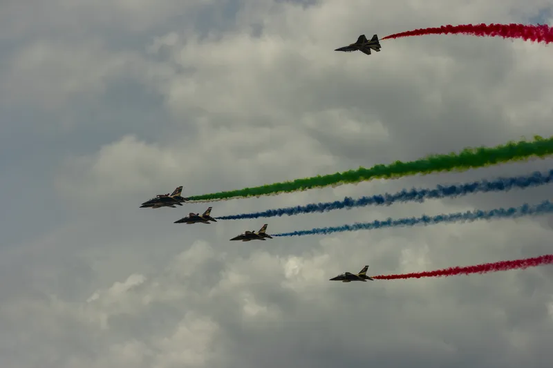 aviation uae smokeroll2