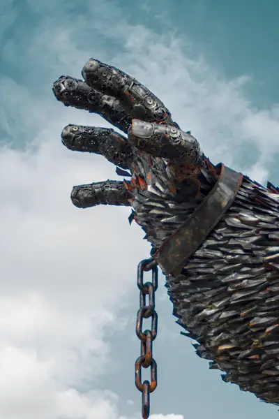 statue chainedMonkey