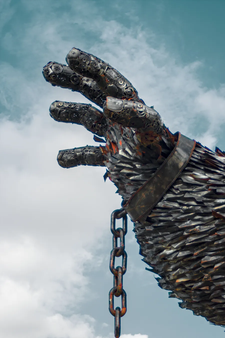 statue chainedMonkey